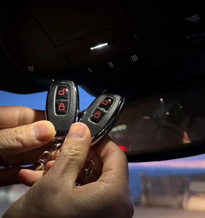 2016 Porsche 981 Cayman - Image 8 of 9