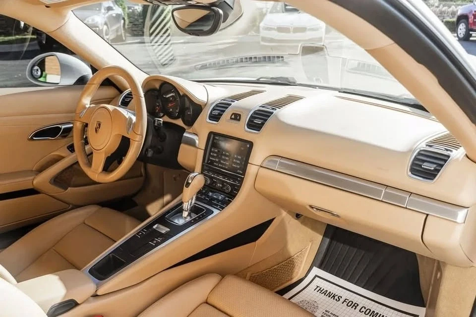 2016 Porsche 981 Cayman - Image 9 of 20