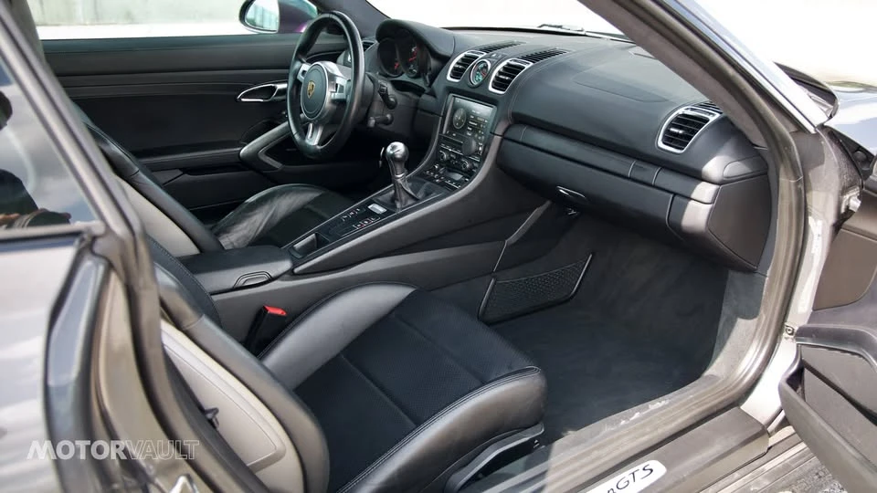 2016 Porsche 981 Cayman GTS - Image 10 of 19
