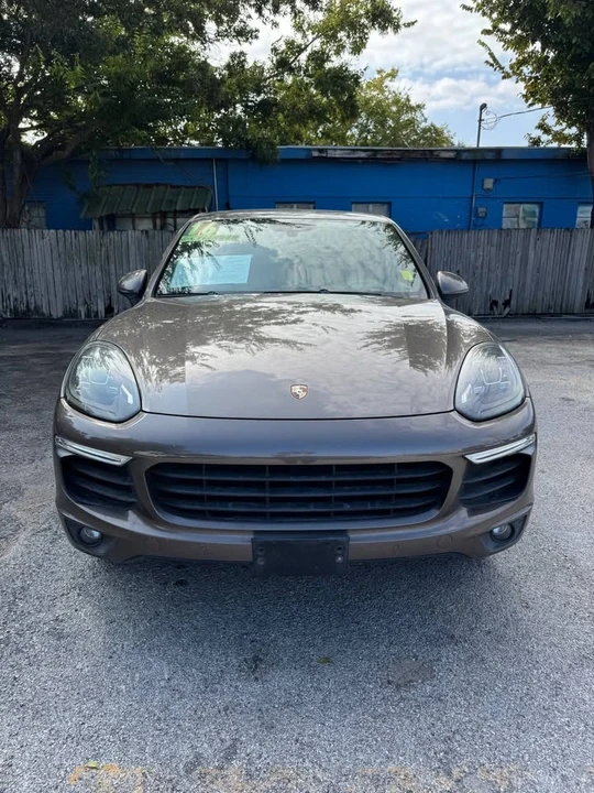 2016 Porsche 958 Cayenne - Image 3 of 6