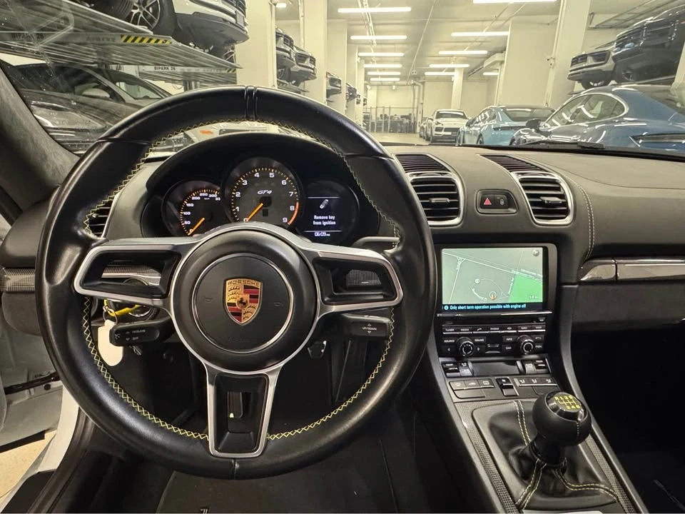 2016 Porsche 981 Cayman GT4 - Image 4 of 9