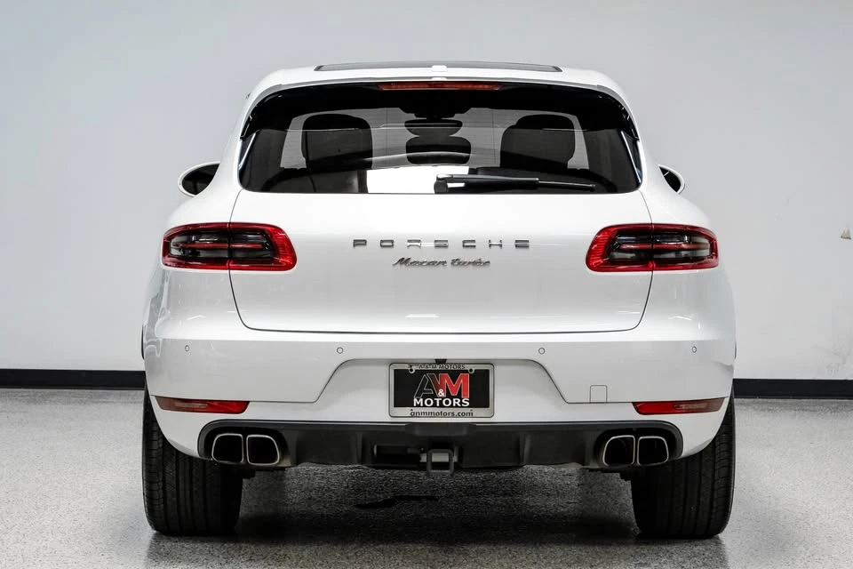2016 Porsche Macan - Image 8 of 19