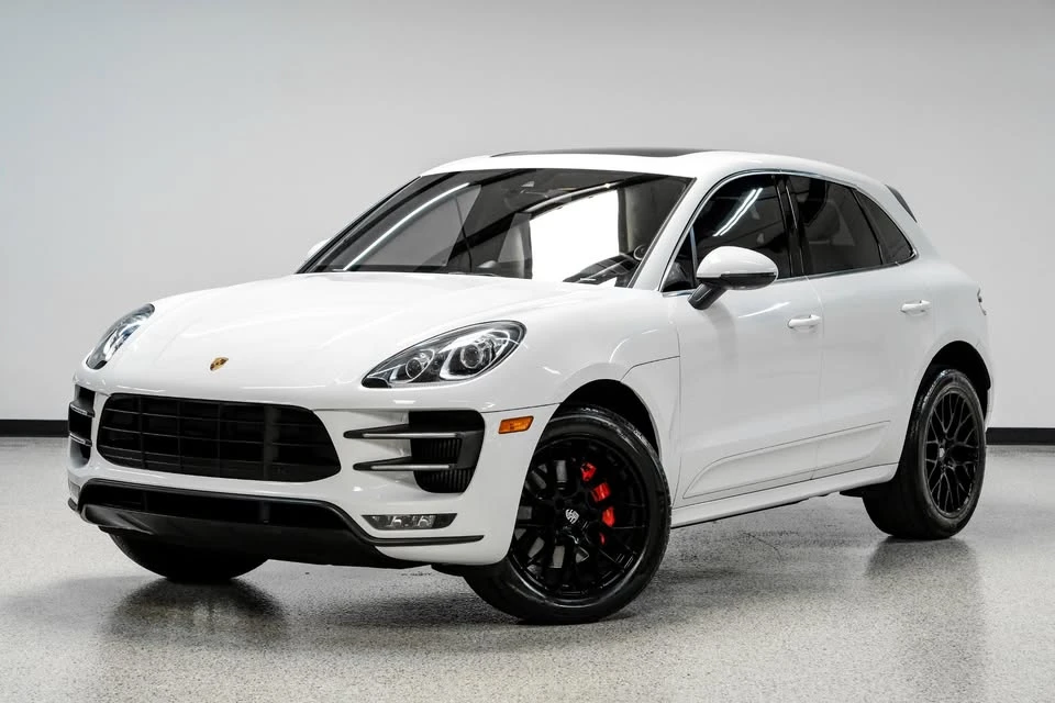 2016 Porsche Macan - Image 2 of 19