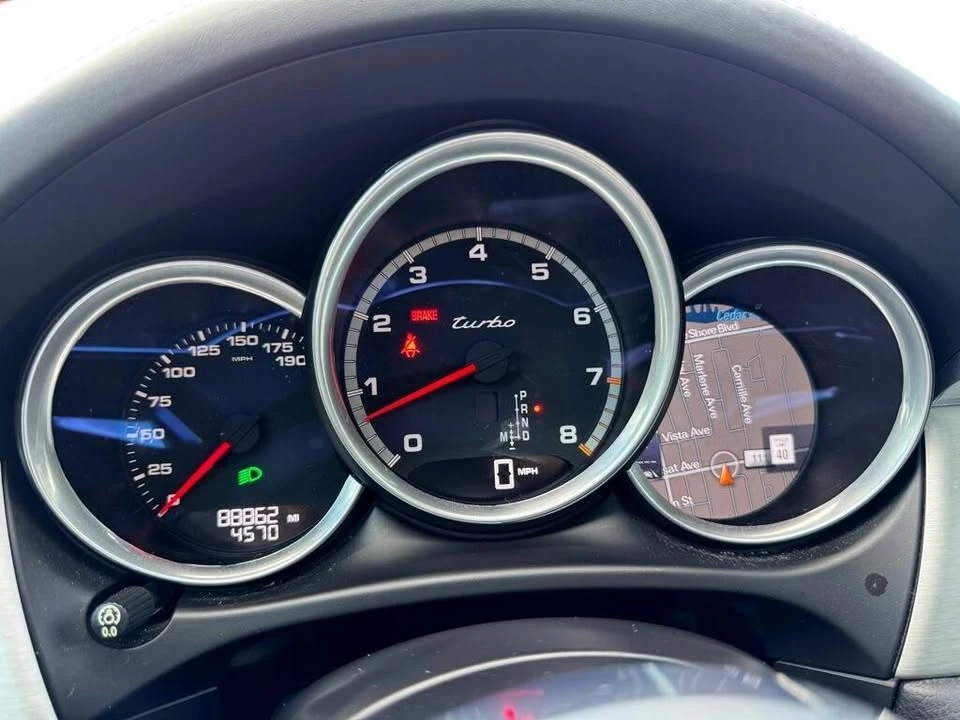 2016 Porsche Macan - Image 10 of 20