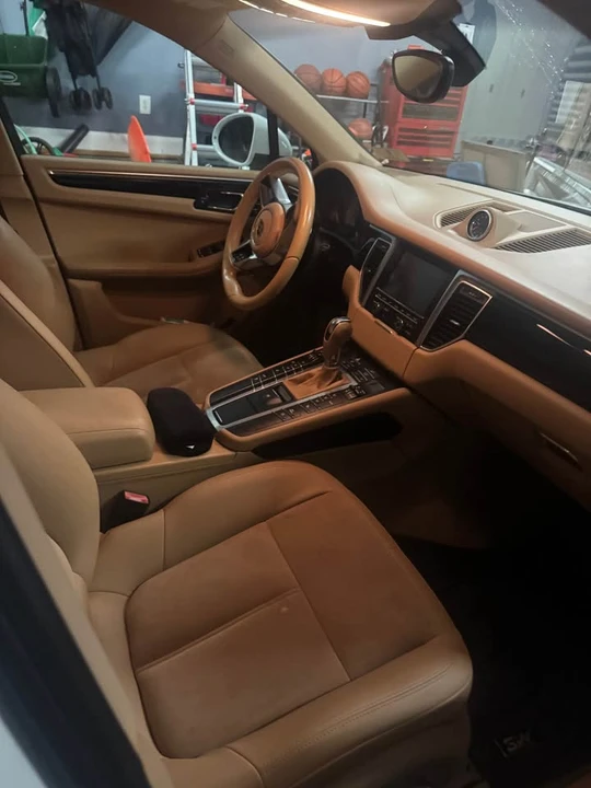 2016 Porsche Macan - Image 7 of 7
