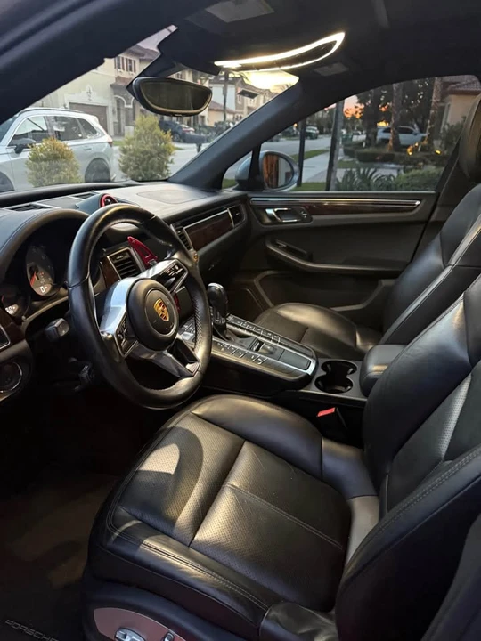 2016 Porsche Macan - Image 3 of 13