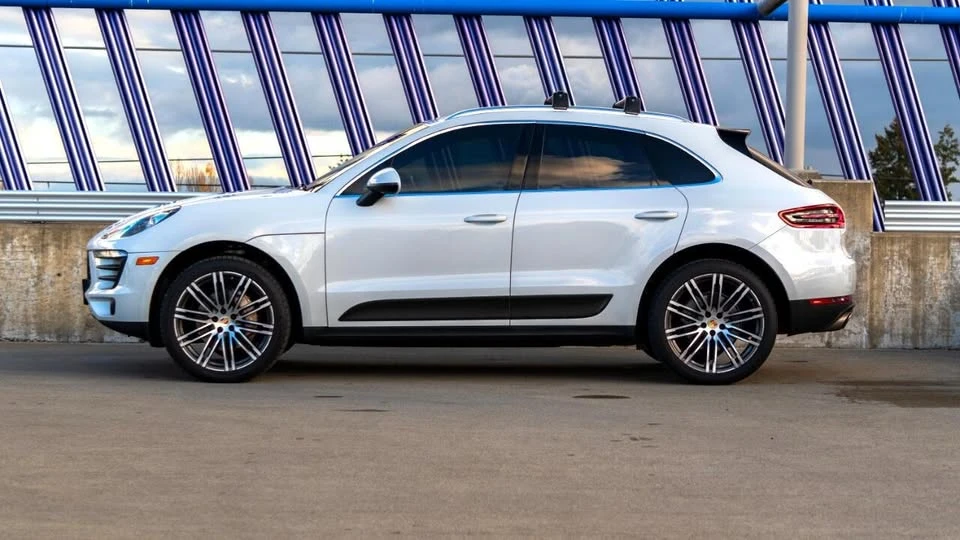 2016 Porsche Macan - Image 8 of 20