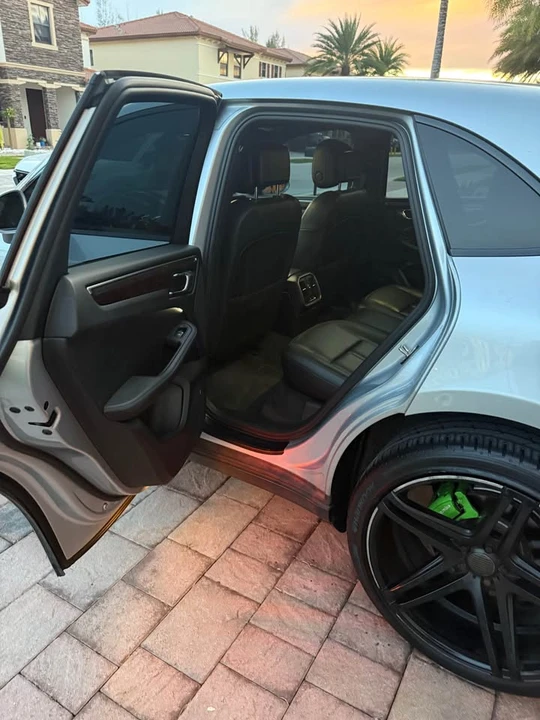 2016 Porsche Macan - Image 10 of 13