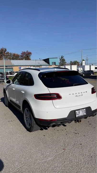 2016 Porsche Macan - Image 4 of 11