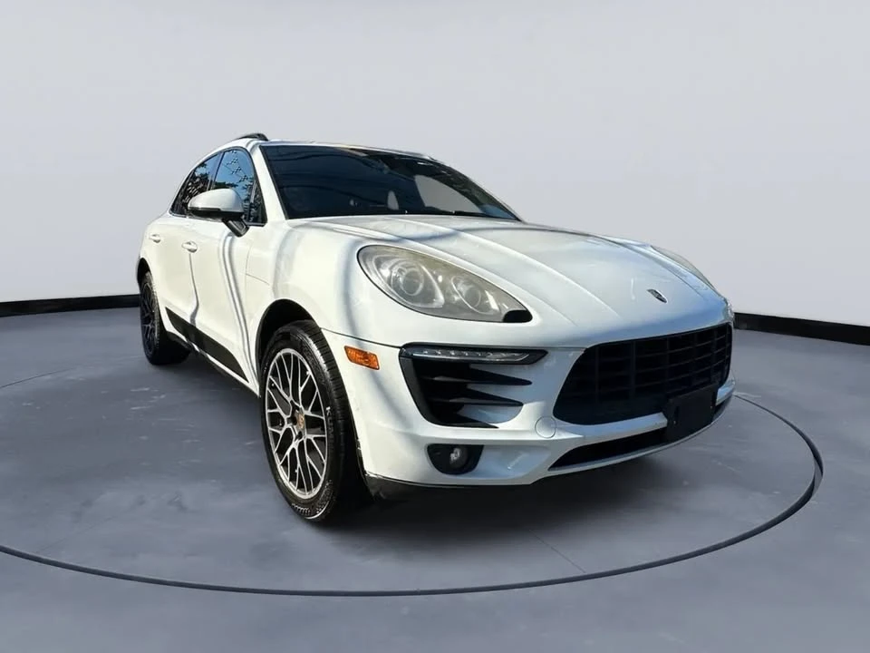 2016 Porsche Macan - Image 3 of 10