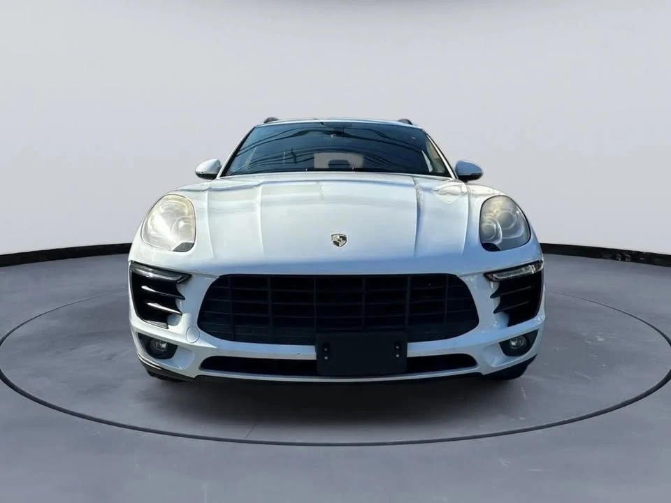 2016 Porsche Macan - Image 2 of 10