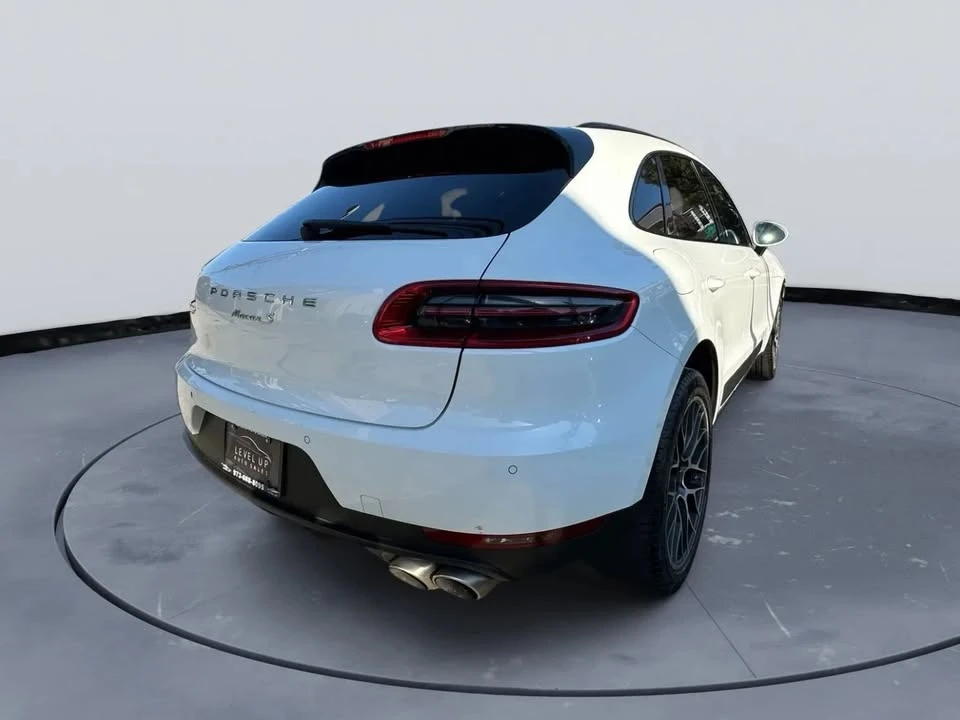 2016 Porsche Macan - Image 5 of 10
