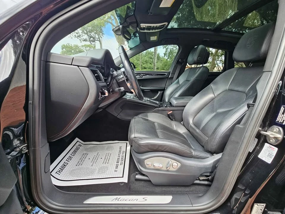 2016 Porsche Macan - Image 9 of 19