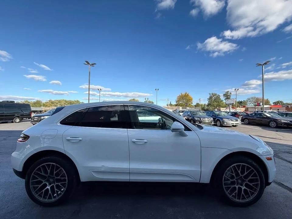 2016 Porsche Macan - Image 6 of 20