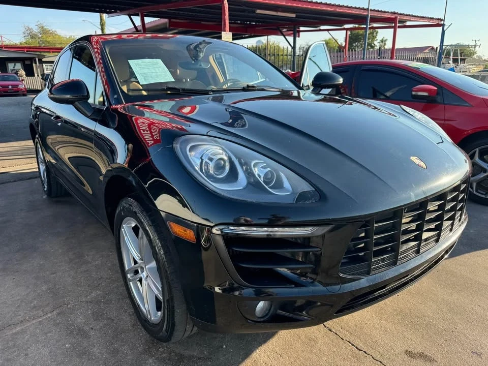 2016 Porsche Macan - Image 2 of 14