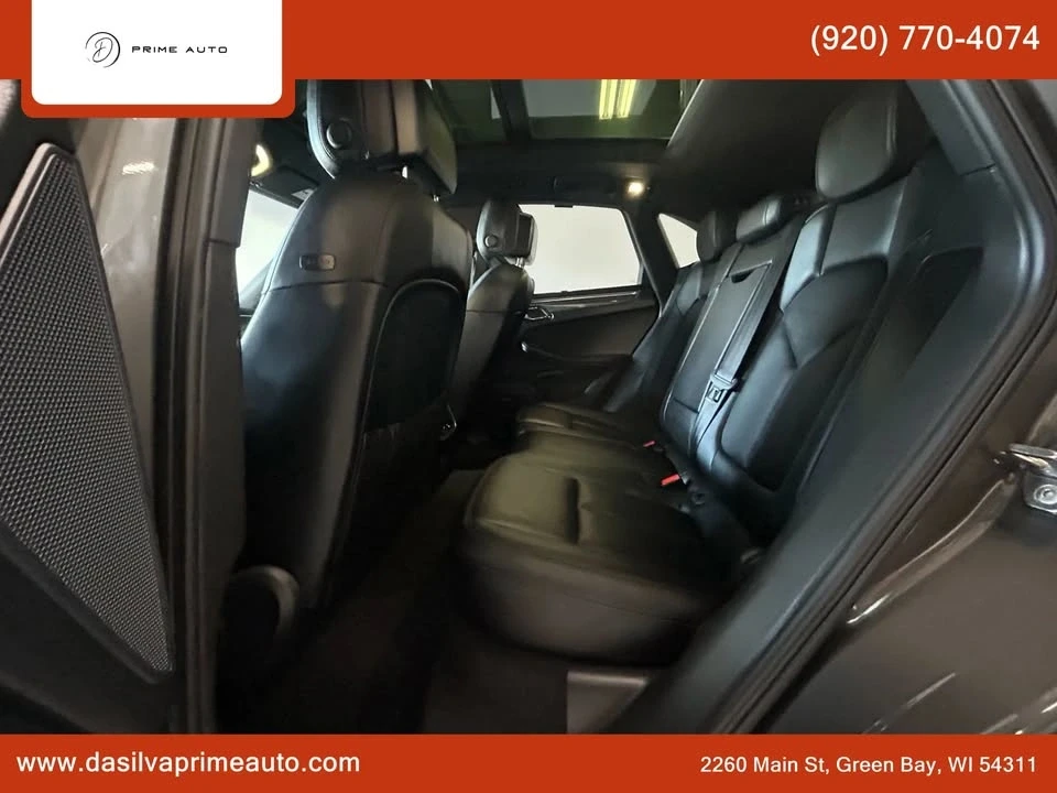 2016 Porsche Macan - Image 19 of 20