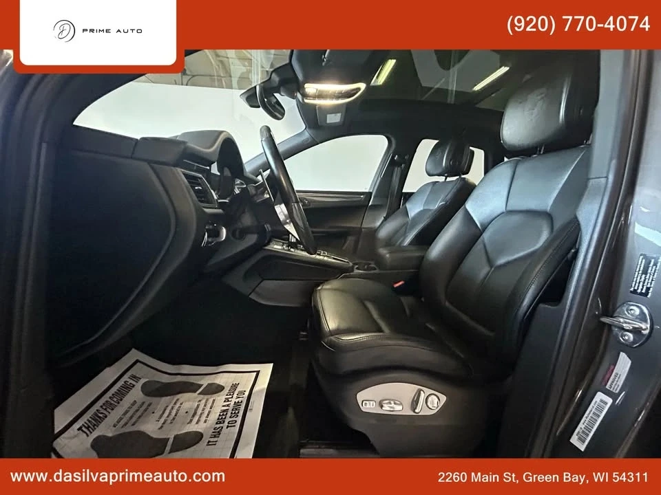 2016 Porsche Macan - Image 18 of 20