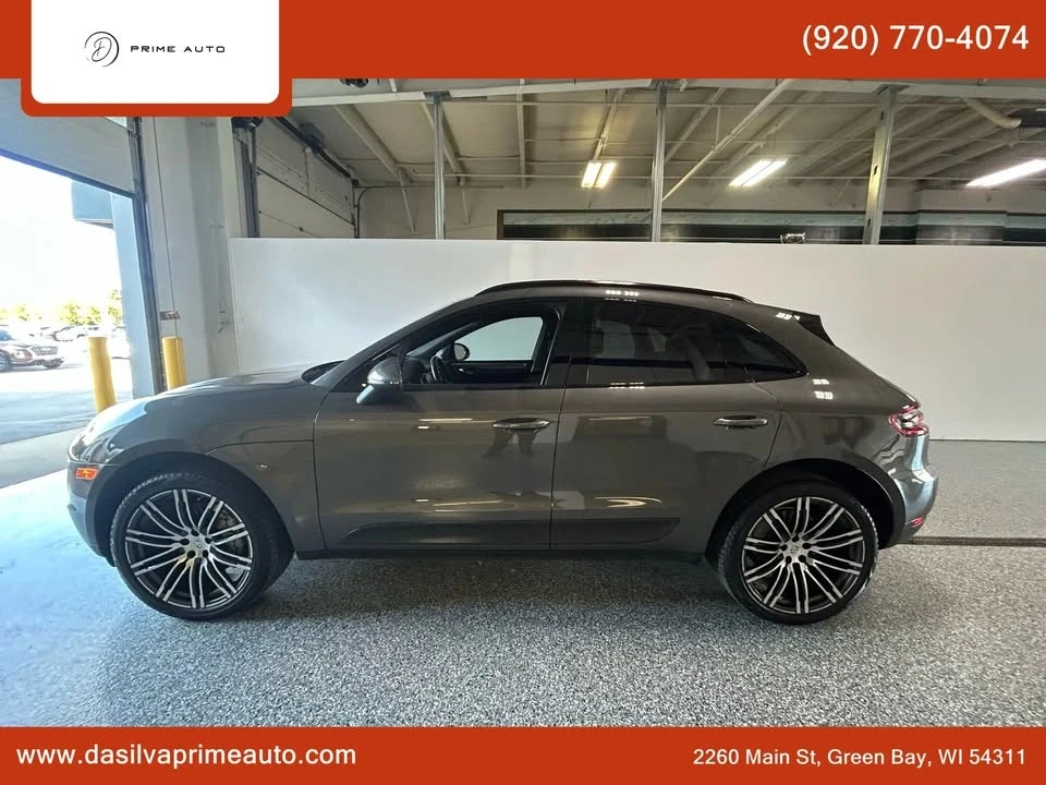 2016 Porsche Macan - Image 11 of 20
