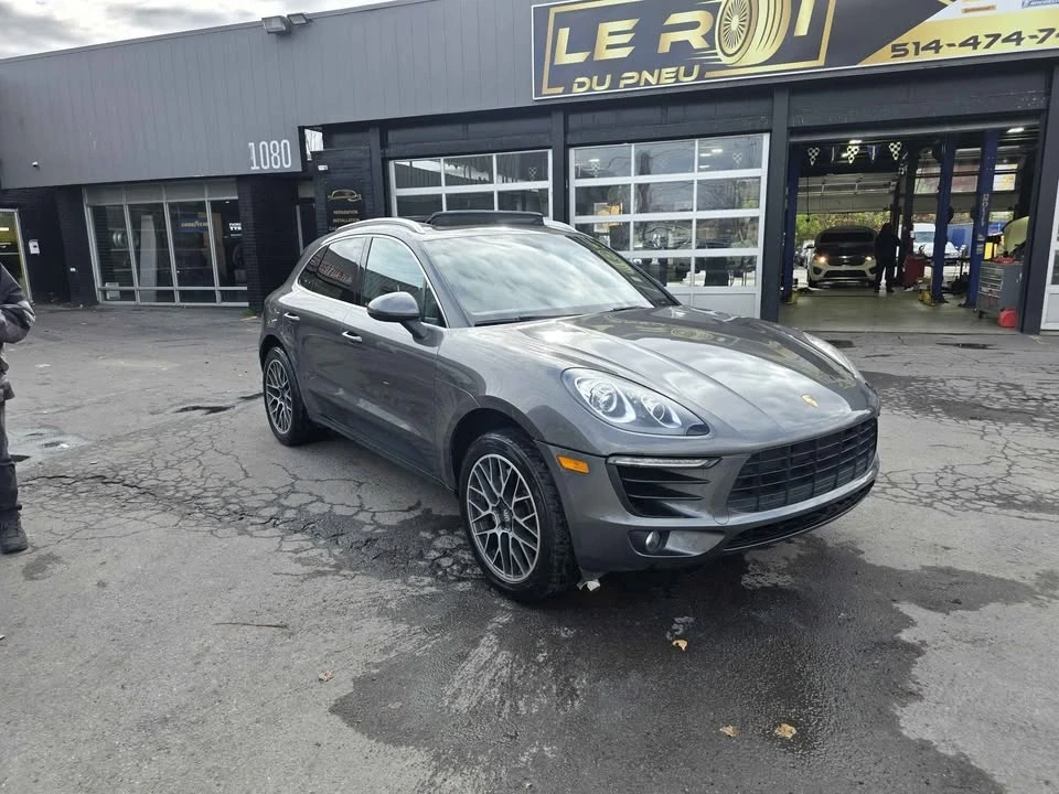 2016 Porsche Macan - Image 2 of 14