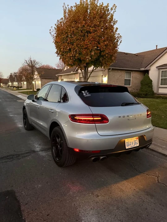 2016 Porsche Macan - Image 6 of 10