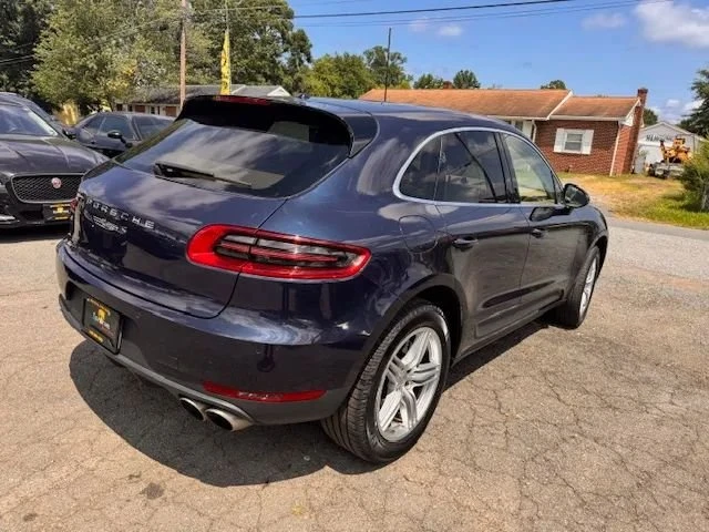 2016 Porsche Macan - Image 8 of 20