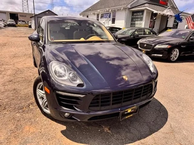 2016 Porsche Macan - Image 2 of 20