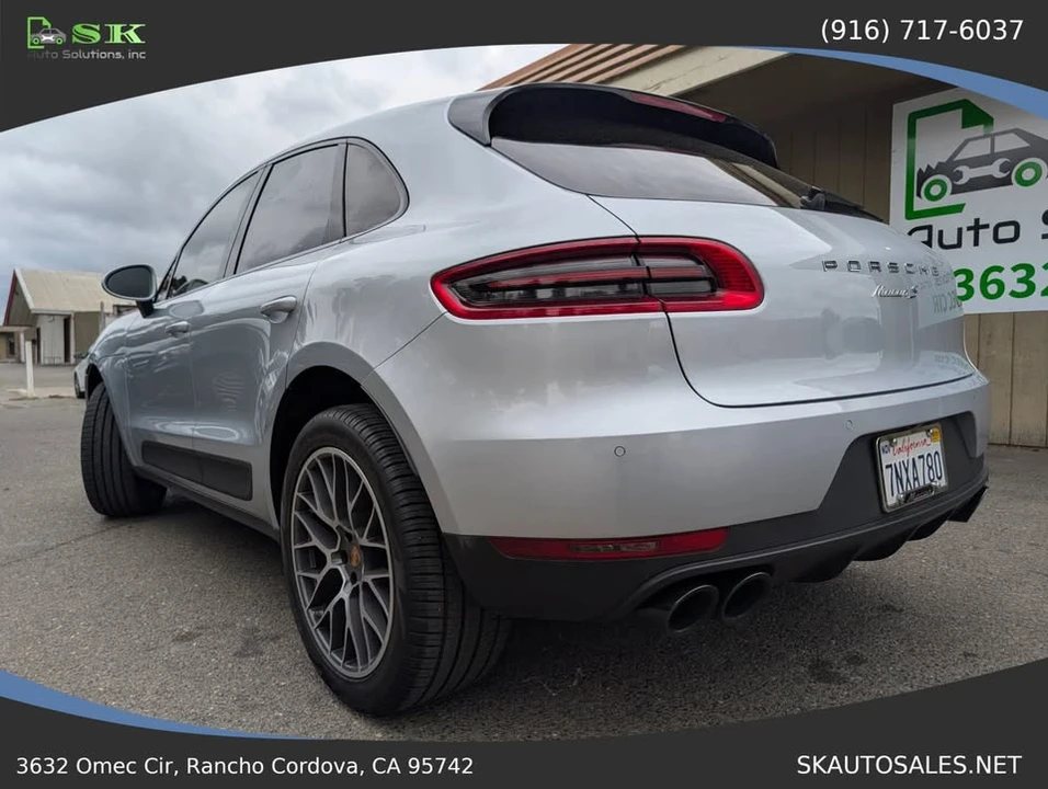 2016 Porsche Macan - Image 10 of 19