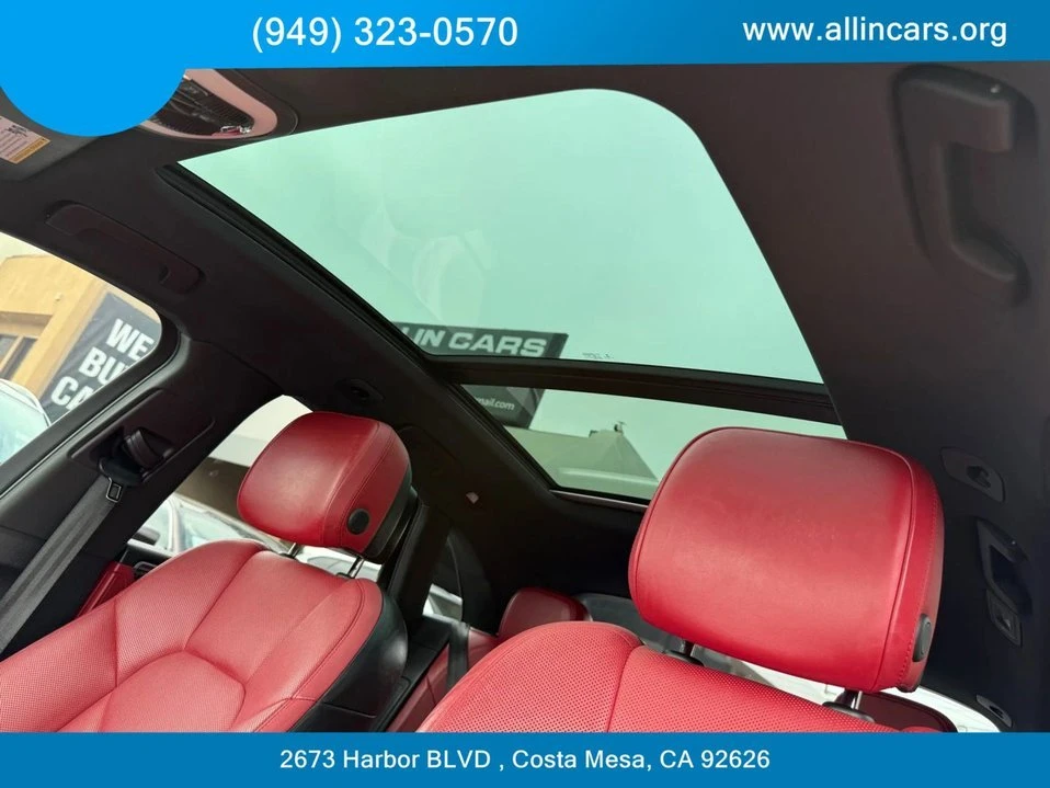 2016 Porsche Macan - Image 13 of 20