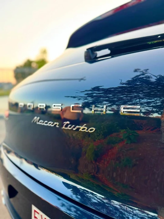 2016 Porsche Macan - Image 8 of 20