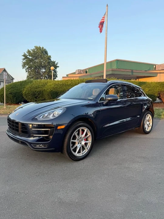 2016 Porsche Macan - Image 16 of 20