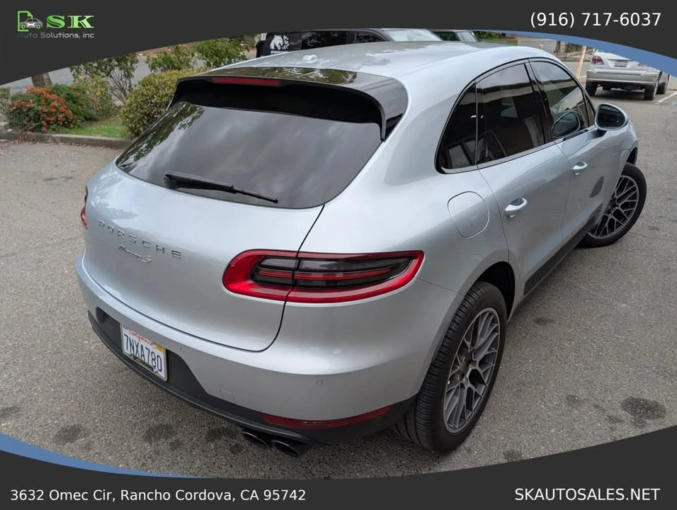2016 Porsche Macan - Image 11 of 19