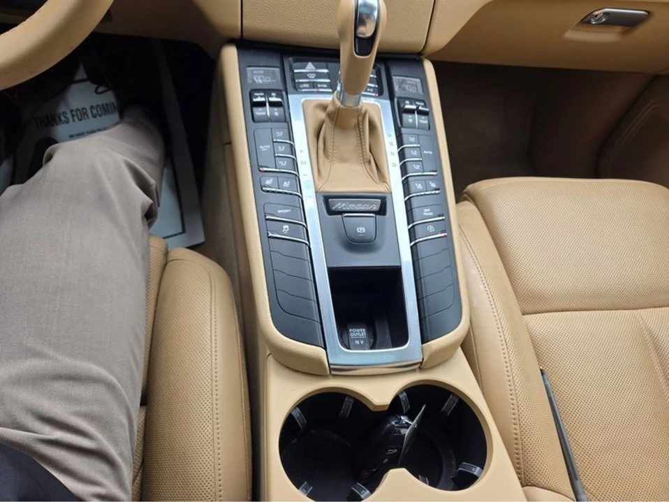 2016 Porsche Macan S - Image 14 of 17