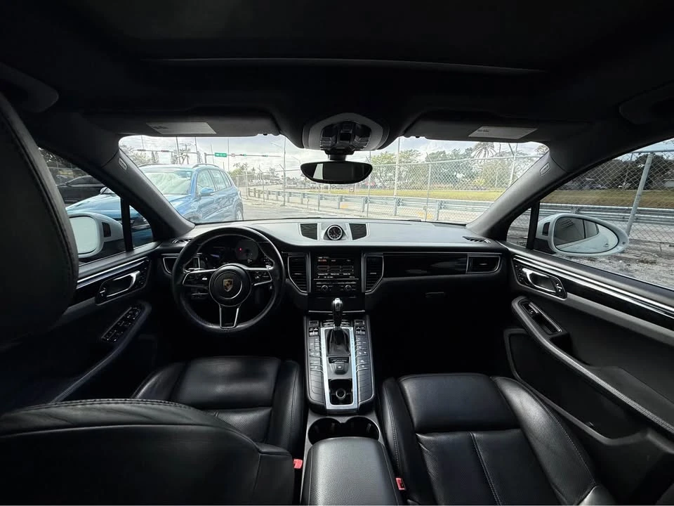 2016 Porsche Macan S - Image 9 of 11