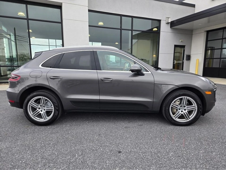 2016 Porsche Macan S - Image 2 of 17