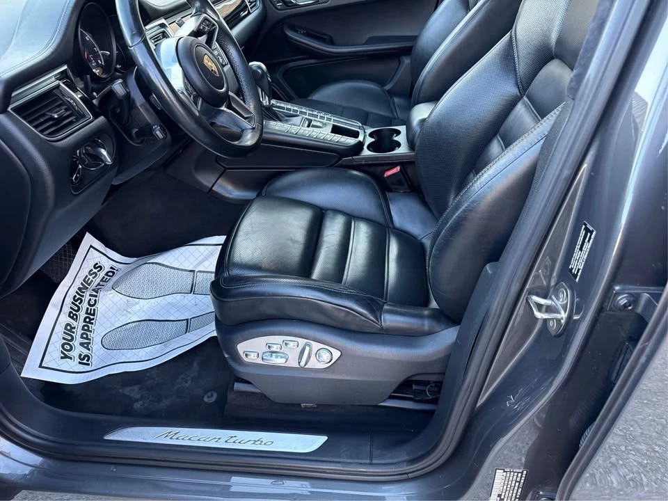 2016 Porsche Macan Turbo - Image 10 of 20