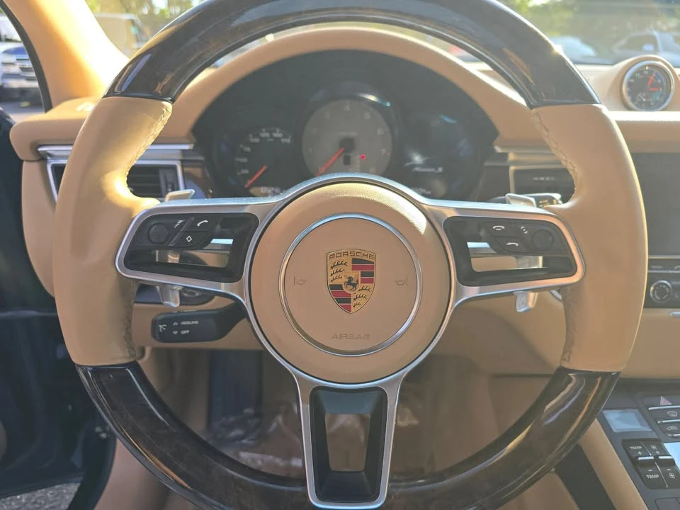 2016 Porsche Macan S - Image 11 of 18