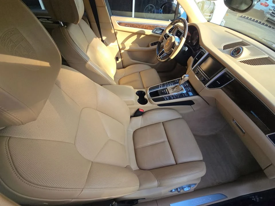 2016 Porsche Macan S - Image 17 of 18