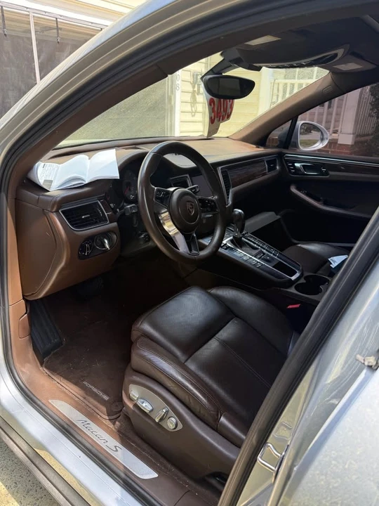 2016 Porsche Macan - Image 4 of 6
