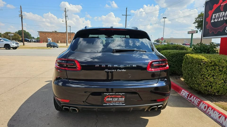 2016 Porsche Macan Turbo - Image 4 of 19