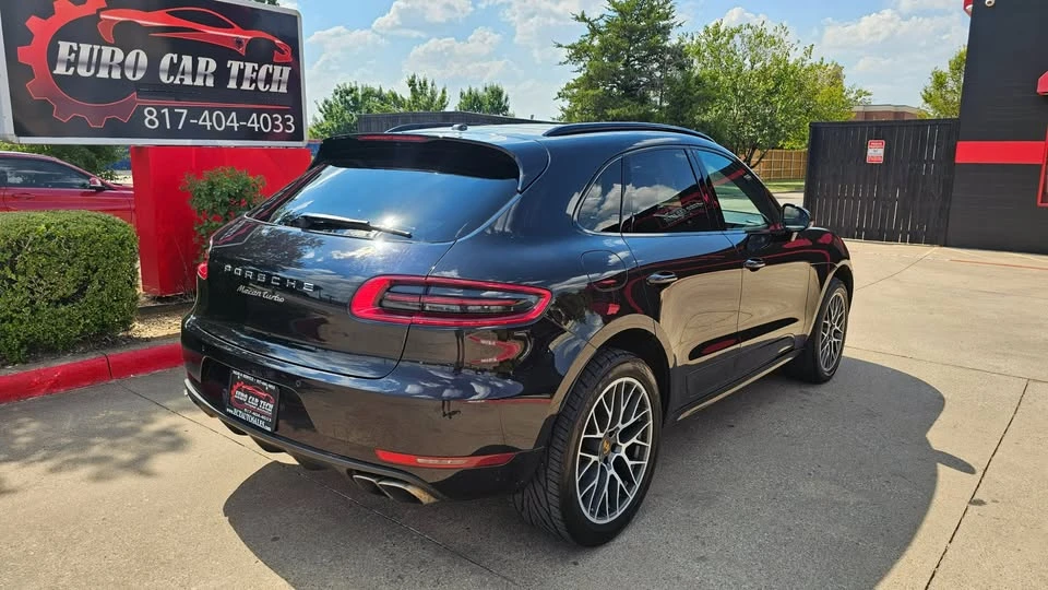 2016 Porsche Macan Turbo - Image 8 of 19