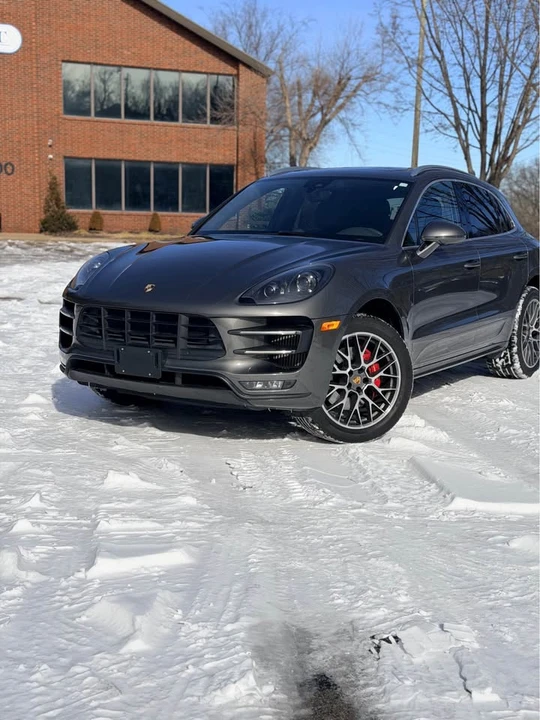 2016 Porsche Macan Turbo - Image 18 of 20