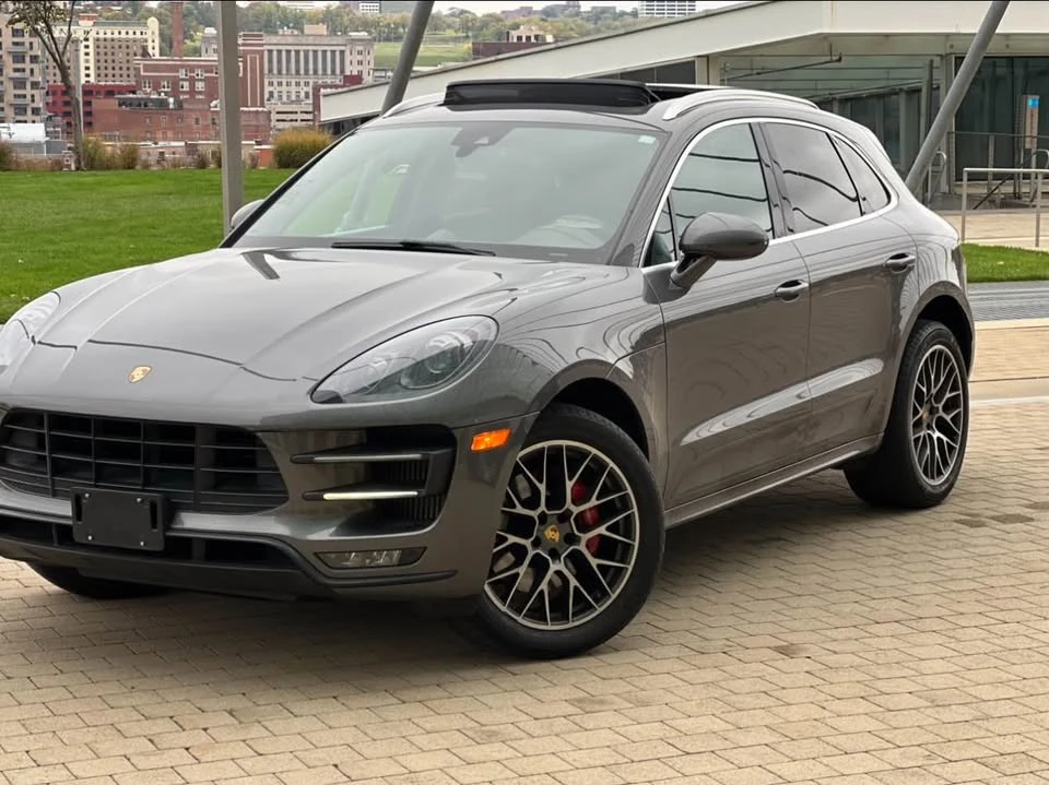 2016 Porsche Macan Turbo - Image 20 of 20