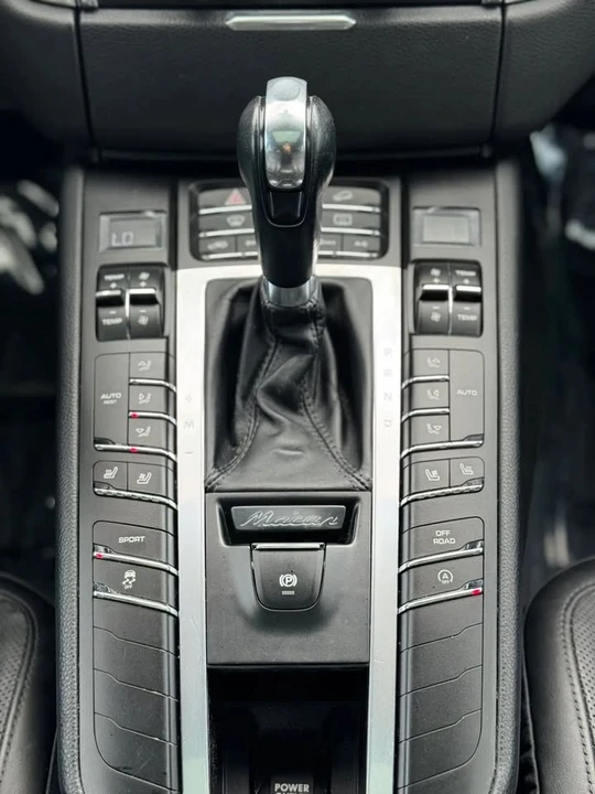 2016 Porsche Macan S - Image 19 of 20