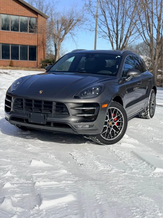 2016 Porsche Macan Turbo - Image 13 of 20