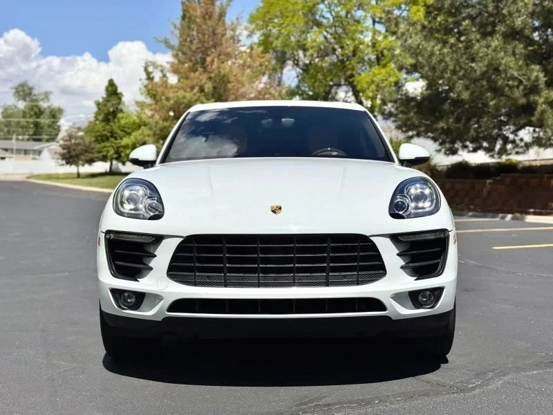 2016 Porsche Macan - Image 16 of 20