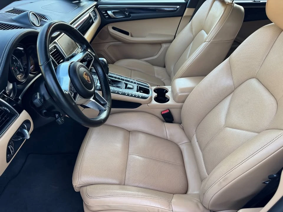 2016 Porsche Macan - Image 16 of 20