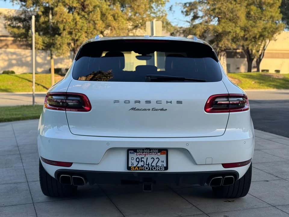 2016 Porsche Macan - Image 8 of 20