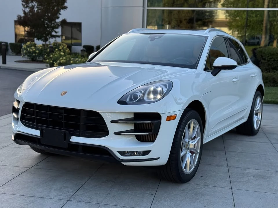 2016 Porsche Macan - Image 3 of 20