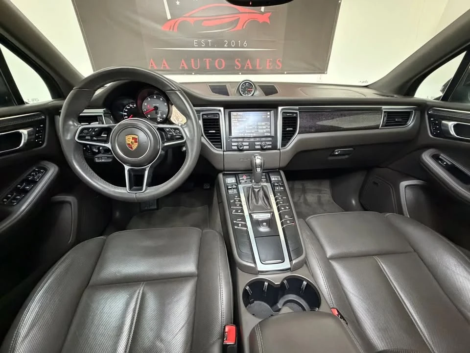 2016 Porsche Macan - Image 8 of 20