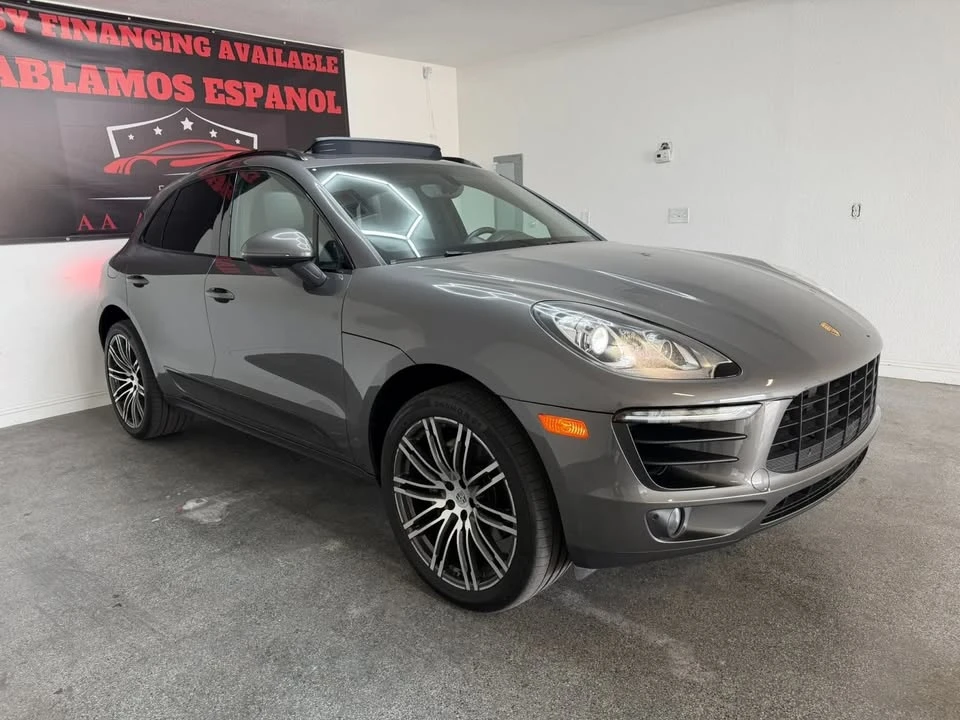 2016 Porsche Macan - Image 2 of 20
